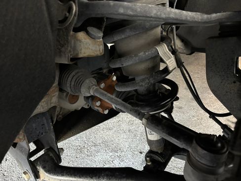 Used 2018 Chevrolet Tahoe LT image 28