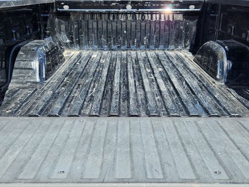 Used 2021 Chevrolet Silverado 1500 LT Trail Boss w/ LPO, Dark Essentials Package image 20