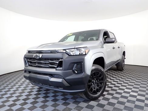 New 2026 Chevrolet Colorado W/T w/ WT Custom Package AWD/4WD image 2