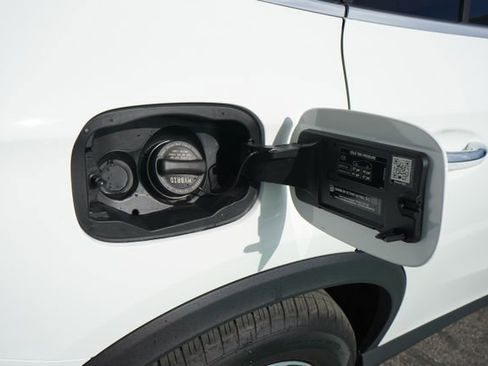 Certified 2025 Mercedes-Benz GLC 350e 4MATIC image 14