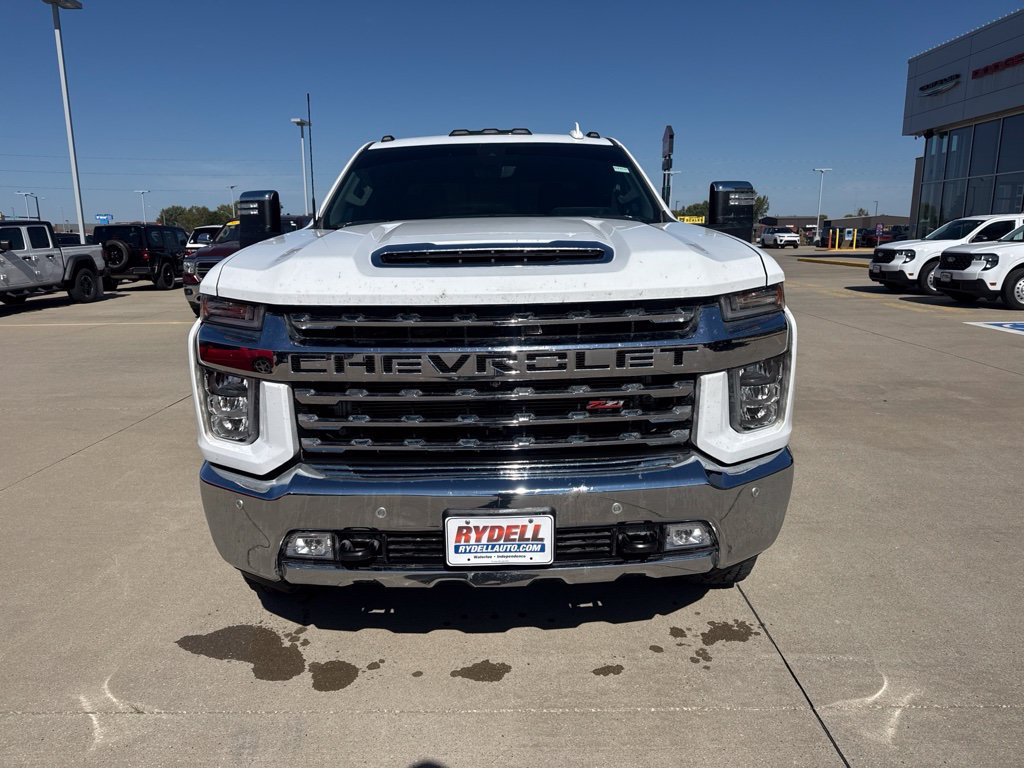 Used 2023 Chevrolet Silverado 2500 LTZ w/ LTZ Plus Package AWD/4WD image 2