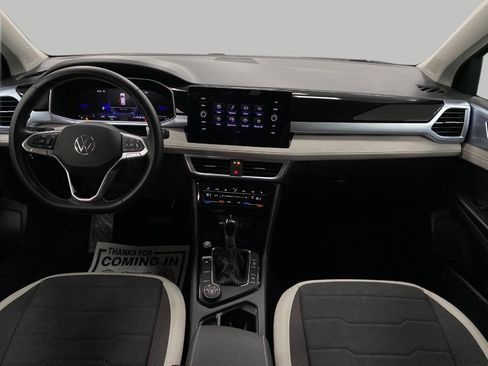 Used 2025 Volkswagen Taos SE image 20