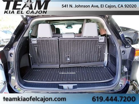 Used 2023 Toyota Highlander XLE FWD image 13