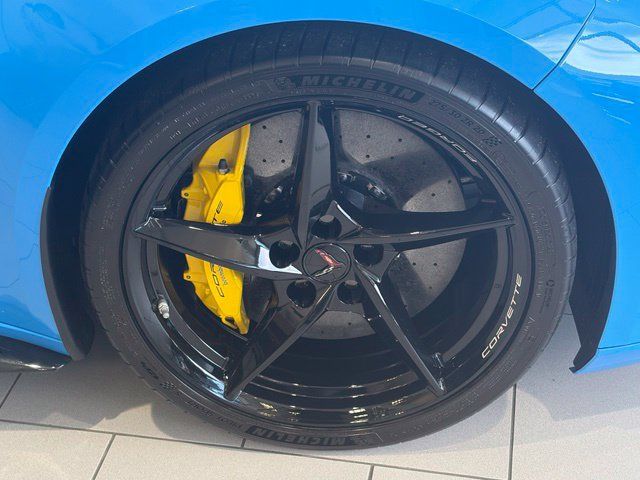 Used 2025 Chevrolet Corvette E-Ray AWD/4WD image 14