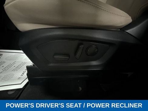 Used 2023 Ford Explorer Limited AWD/4WD image 30