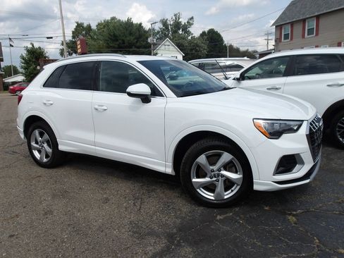 Used 2019 Audi Q3 2.0T Premium AWD/4WD image 8