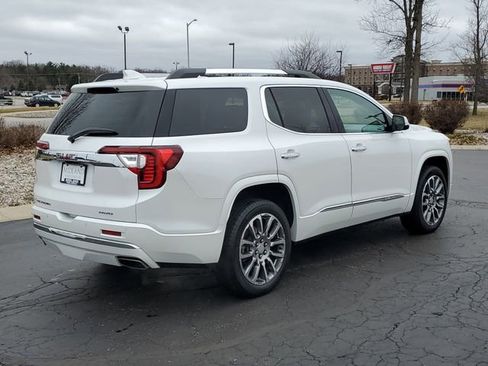 Used 2022 GMC Acadia Denali w/ Denali Ultimate Package image 3