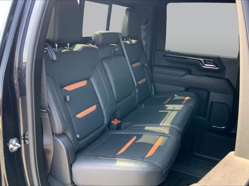 Used 2024 GMC Sierra 2500 AT4 w/ Technology Package AWD/4WD image 19