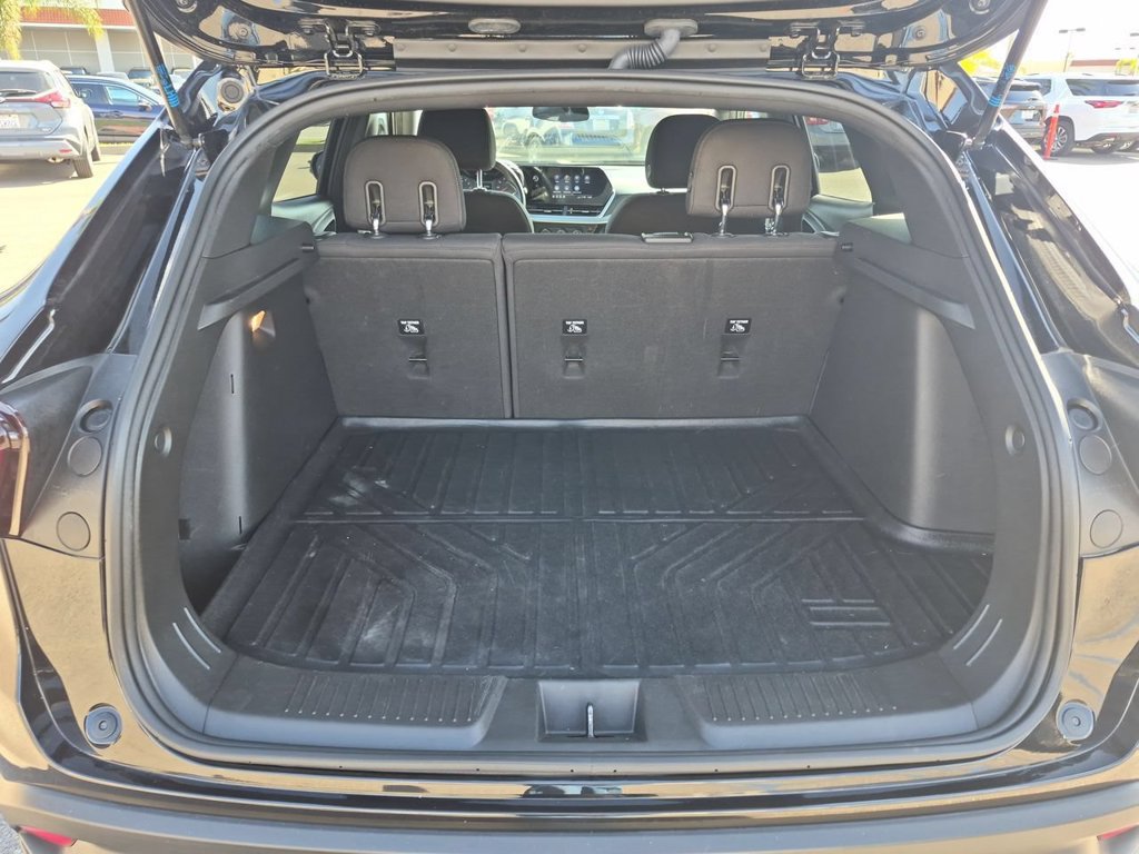 Used 2024 Chevrolet Trax RS FWD image 26