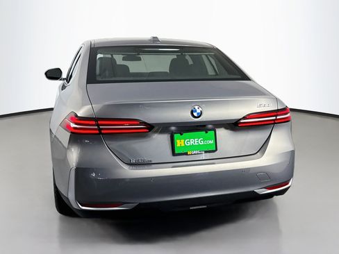 Used 2026 BMW 530i RWD image 8