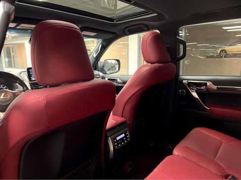 Certified 2023 Lexus GX 460 Premium w/ Premium Plus Package image 19