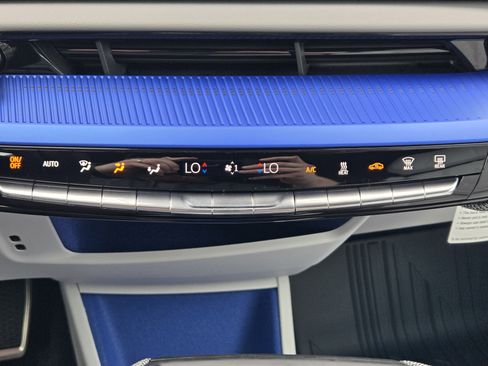 New 2025 Cadillac Optiq Luxury 1 w/ LPO, Floor Liner Package image 12