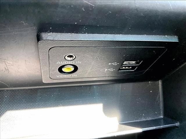 Used 2017 Nissan Pathfinder SV FWD image 26