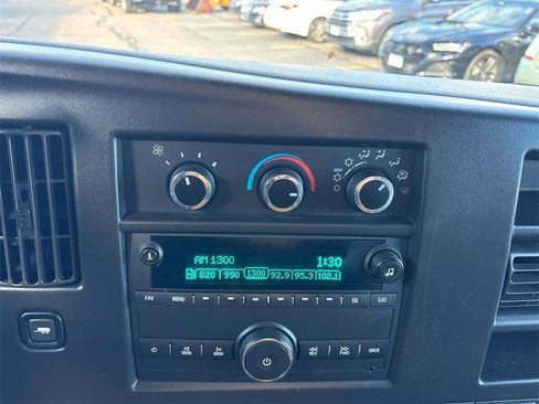 Used 2023 Chevrolet Express 4500 Extended w/ Power Convenience Package image 17