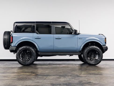 Used 2025 Ford Bronco Outer Banks AWD/4WD image 21