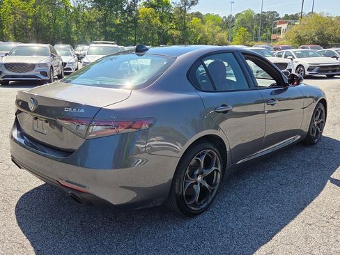 Used 2024 Alfa Romeo Giulia Ti w/ Performance Driving Package AWD/4WD image 12