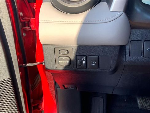Used 2017 Toyota RAV4 Limited FWD image 35