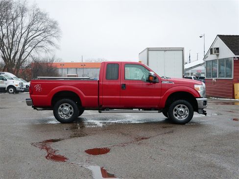 Used 2012 Ford F250 XLT w/ XLT Premium Pkg image 2