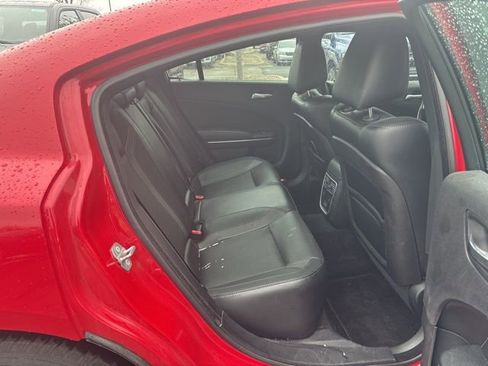 Used 2015 Dodge Charger SXT w/ AWD Plus Group image 7