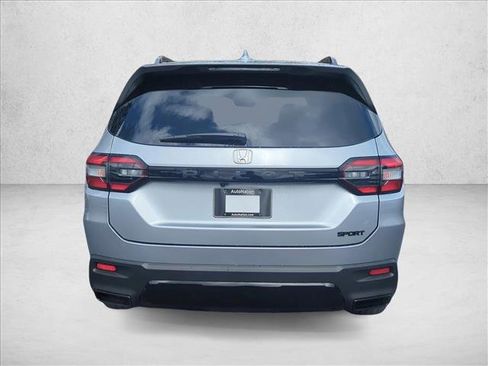 New 2026 Honda Pilot Sport image 8