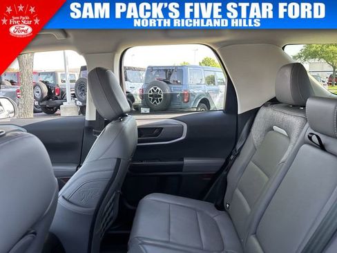 Used 2025 Ford Bronco Sport Badlands image 14