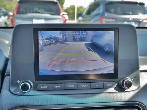 Used 2022 Hyundai Kona SE w/ Cargo Package image 30