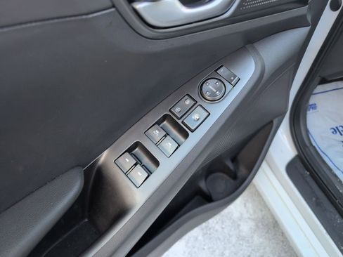 Used 2020 Hyundai Ioniq SEL image 12