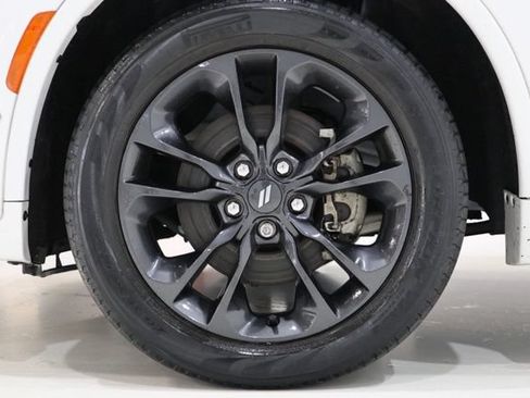 Used 2023 Dodge Durango R/T AWD/4WD image 9