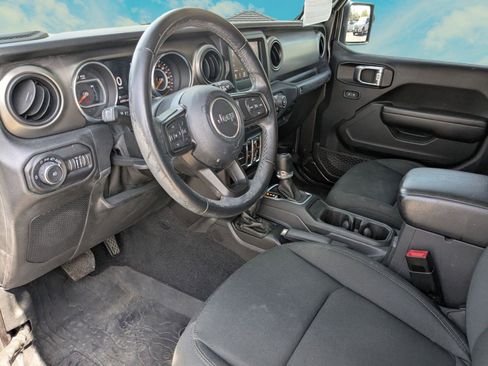 Used 2021 Jeep Wrangler Unlimited Sport image 6