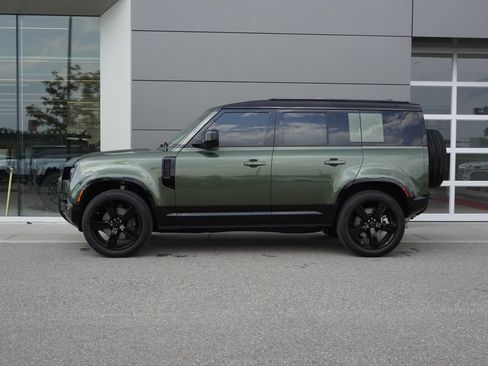New 2026 Land Rover Defender 110 X-Dynamic SE AWD/4WD image 8
