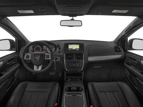 Used 2018 Dodge Grand Caravan GT FWD image 8