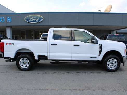 New 2026 Ford F250 XLT image 2