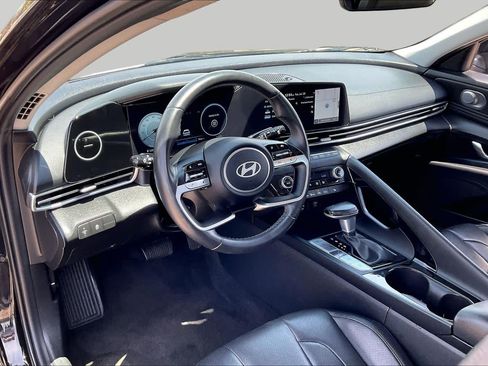 Used 2024 Hyundai Elantra Limited FWD image 18