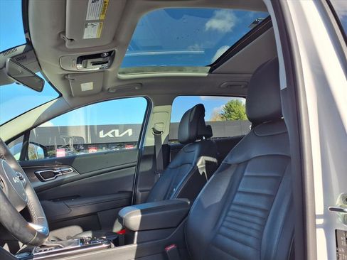 Certified 2023 Kia Sportage SX image 7