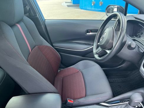 Used 2023 Toyota Corolla SE FWD image 4
