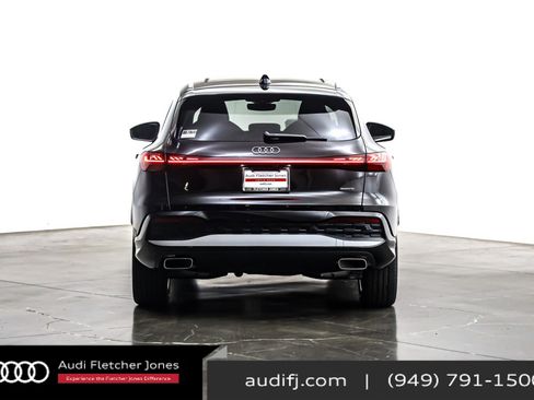 New 2025 Audi Q5 Prestige image 3