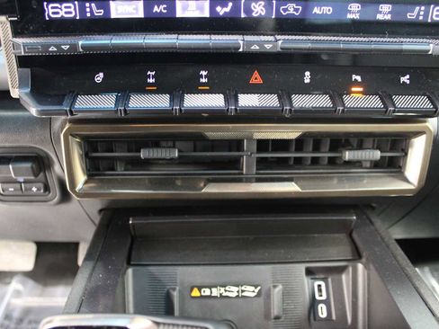 Used 2022 GMC Hummer EV Edition 1 w/ LPO, Illumination Package image 46