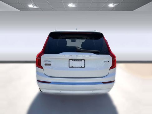 Certified 2023 Volvo XC90 B6 Ultimate w/ Protection Package Premier image 10