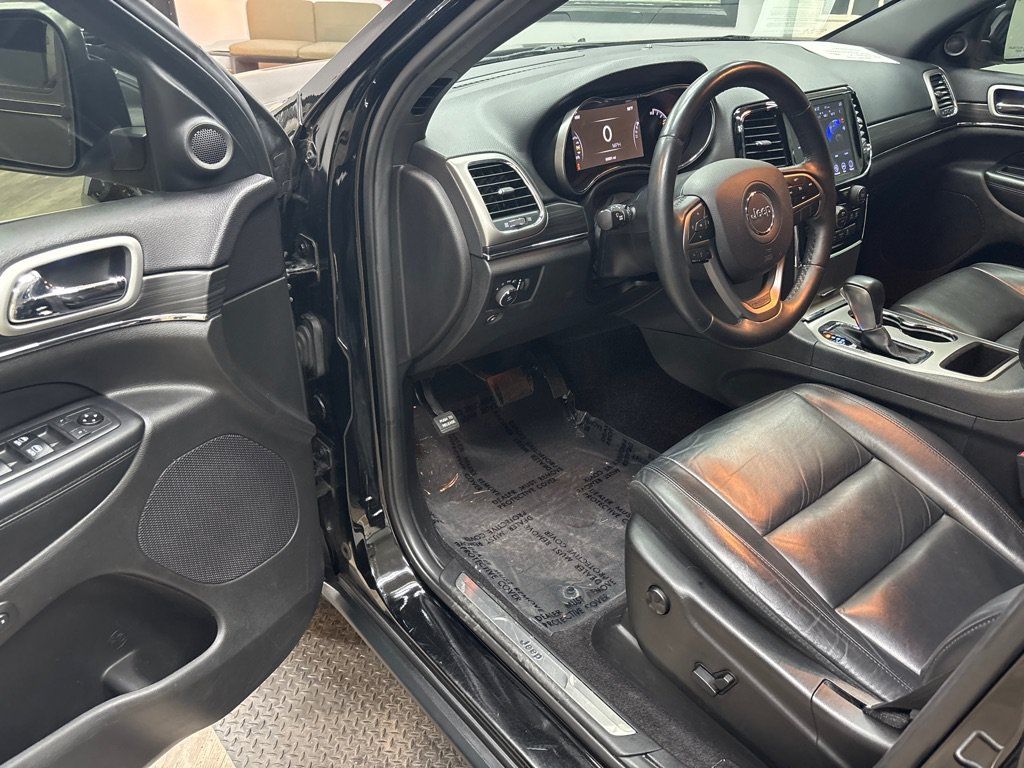 Used 2019 Jeep Grand Cherokee Limited RWD image 2
