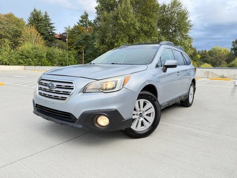 Used 2015 Subaru Outback 2.5i Premium AWD/4WD image 1