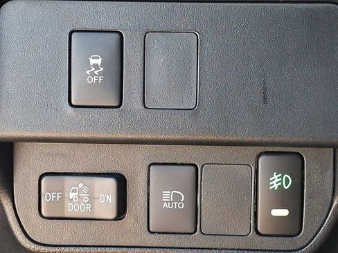Used 2023 Toyota Tacoma SR AWD/4WD image 21