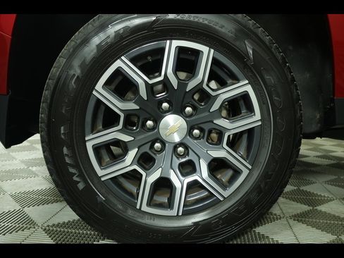 Used 2023 Chevrolet Colorado LT w/ LT Convenience Package III image 6