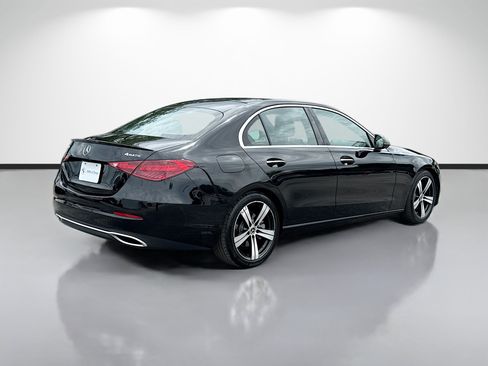 Used 2022 Mercedes-Benz C 300 4MATIC Sedan image 3