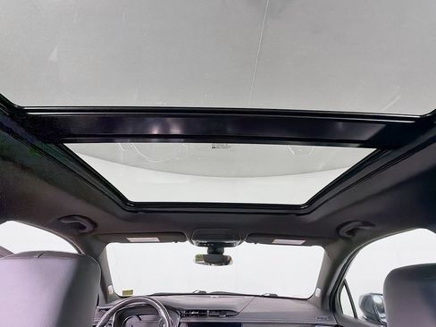 Used 2023 Cadillac XT6 Sport AWD/4WD image 15