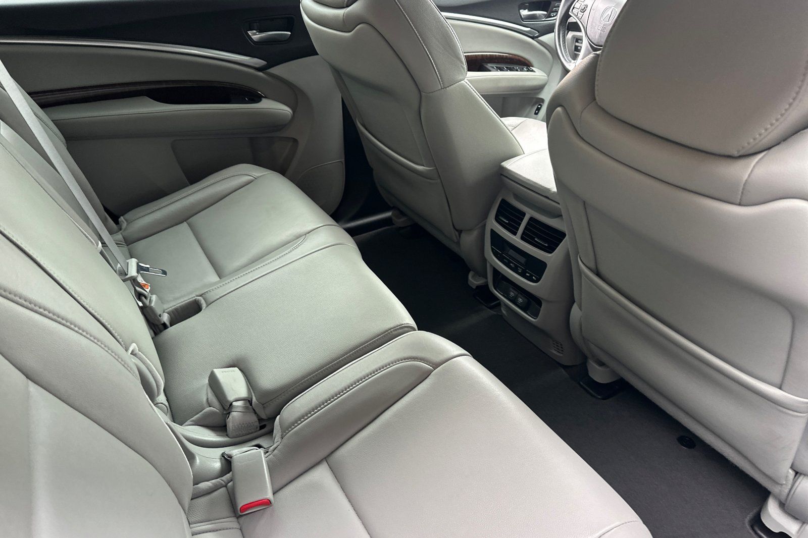 Used 2019 Acura MDX SH-AWD image 31