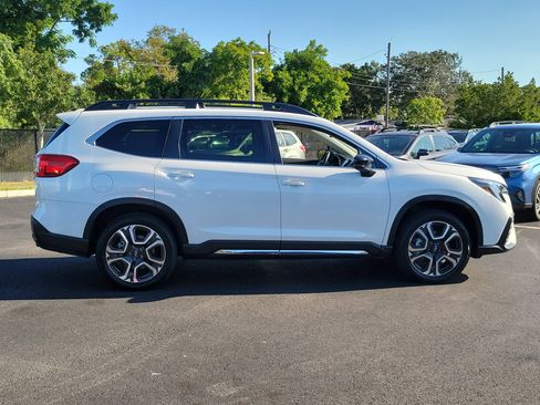 Certified 2025 Subaru Ascent Limited image 7