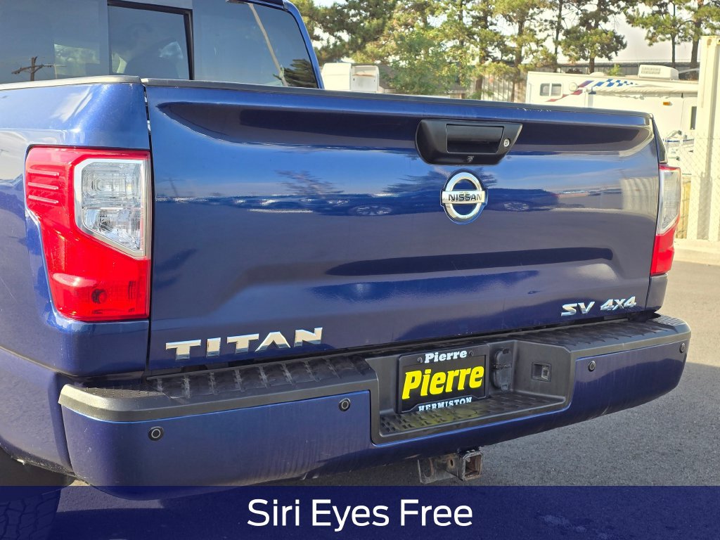 Used 2018 Nissan Titan SV w/ SV Convenience Package AWD/4WD image 8