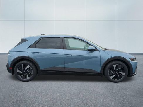 New 2026 Hyundai Ioniq 5 SEL RWD image 7