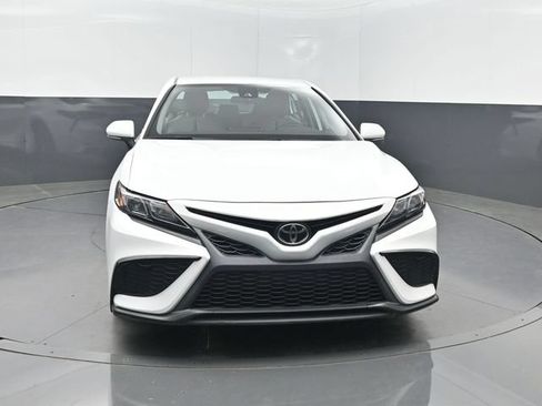 Used 2022 Toyota Camry SE FWD image 38