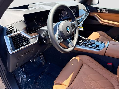 New 2026 BMW X5 xDrive40i w/ M Sport Package AWD/4WD image 26